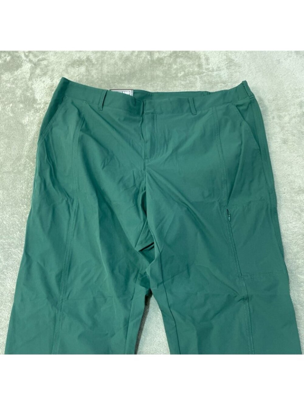 NWT Kirkland Signature Women's 16 Green Travel Pants Cargo zip M1224 - Picture 10 of 12